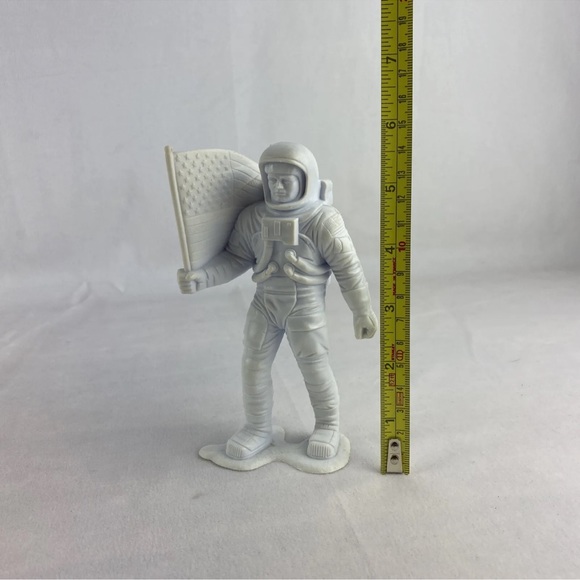 Astronaut with American Flag - Picture 6 of 6